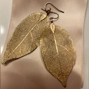 Gorgeous Gold Leaf Earrings